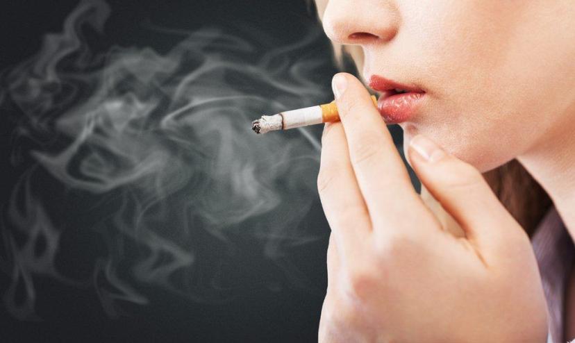 Smokers Can Become Flight Attendants?